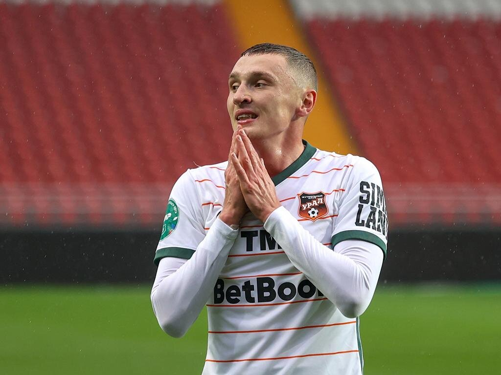 экс форвард Тюмени отправляет бывший клуб в "серебро"