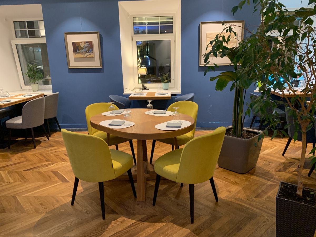 Интерьер ресторана Le Carre