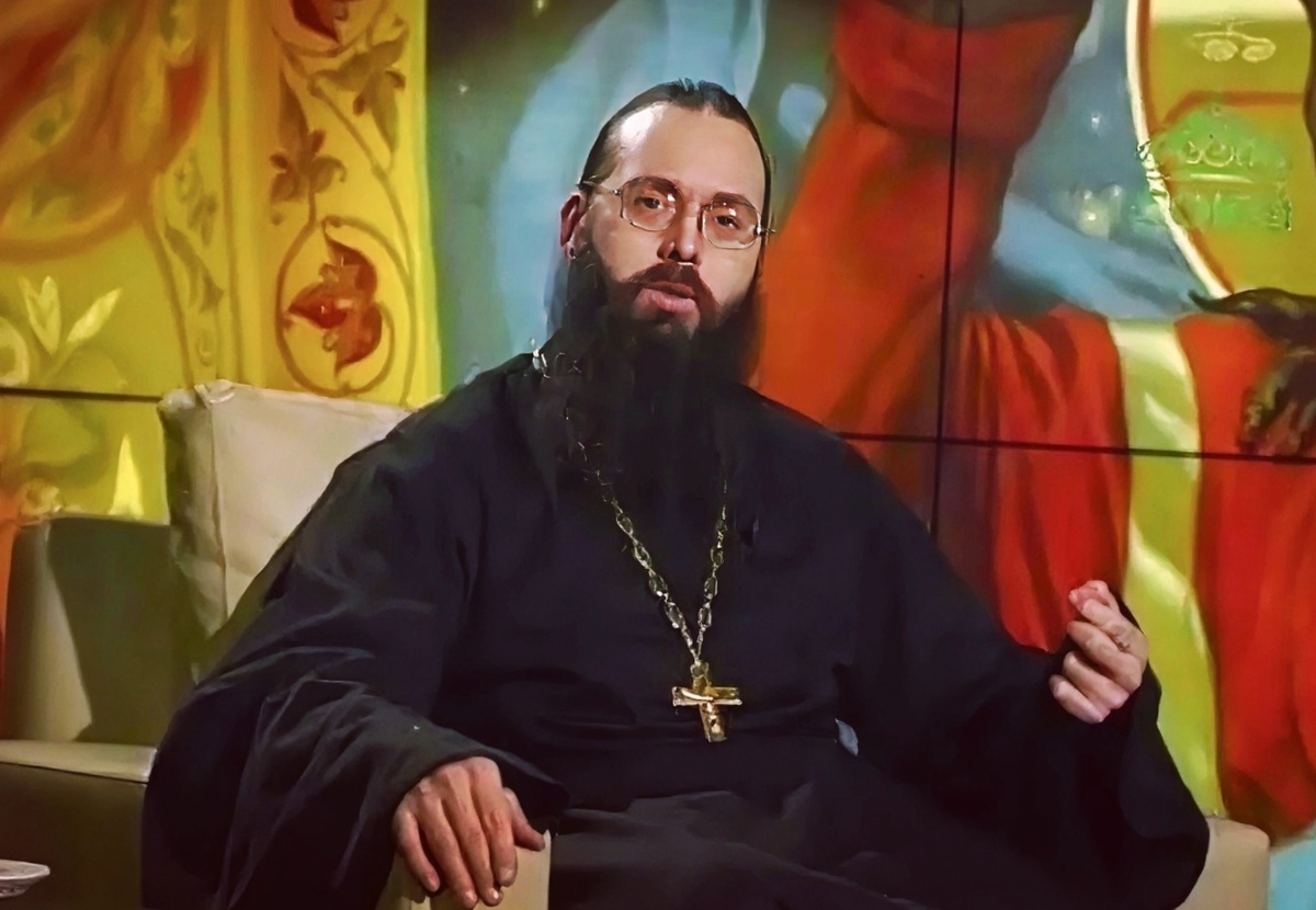 Валерий Духанин — иерей, кандидат богословия, проректор по учебной работе и преподаватель Николо-Угрешской Духовной Семинарии, писатель, проповедник.