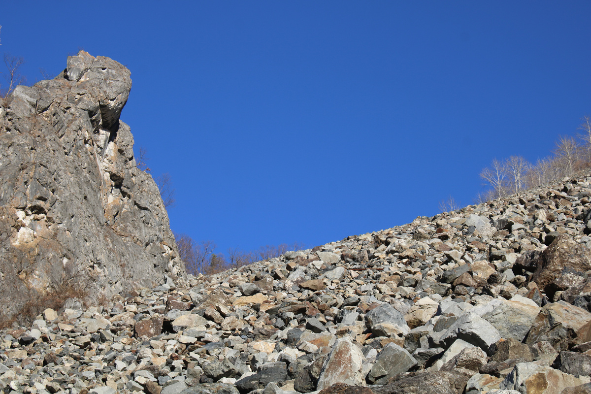 На породном отвале.