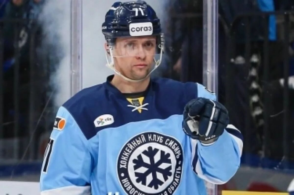    «Сибирь» внесла форварда Владимира Бутузова в список отказов КХЛ