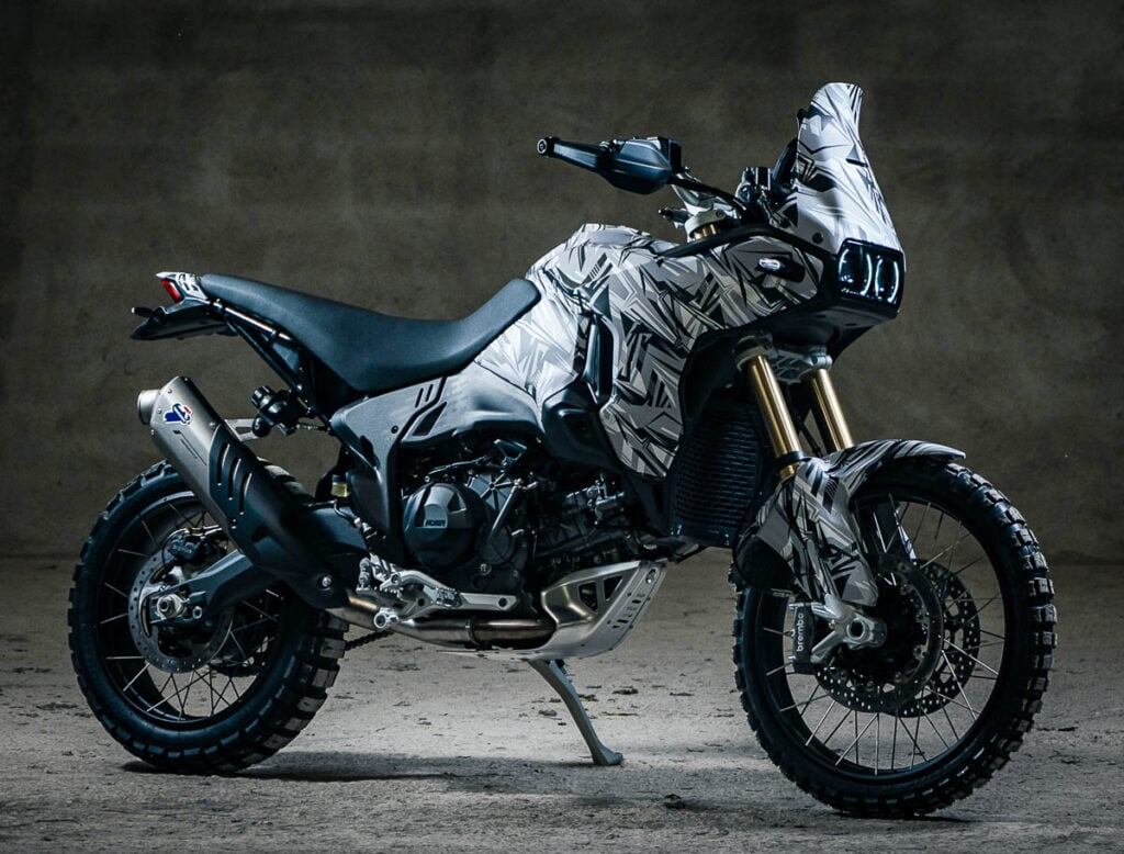 DesertX 2027 года был представлен на выставке EICMA в полном камуфляже. Модель следующего поколения оснащена новой силовой установкой и изменённым шасси. Ожидается, что она поступит в продажу к маю 2026 года.