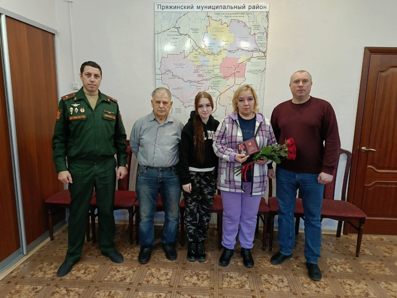    Семье погибшего на СВО бойца из Карелии передали его награду на вечное хранениесо страницы Дмитрия Буевича