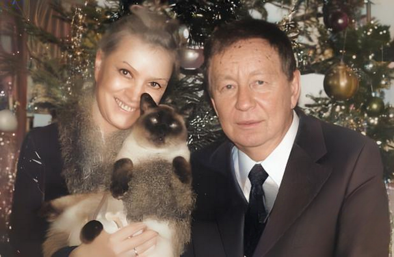 Любовь и Александр