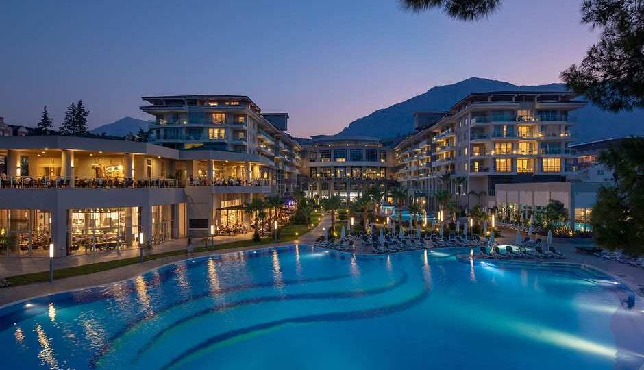 Турция. Лучшие отели, где есть бассейн с подогревом и куда можно купить тур