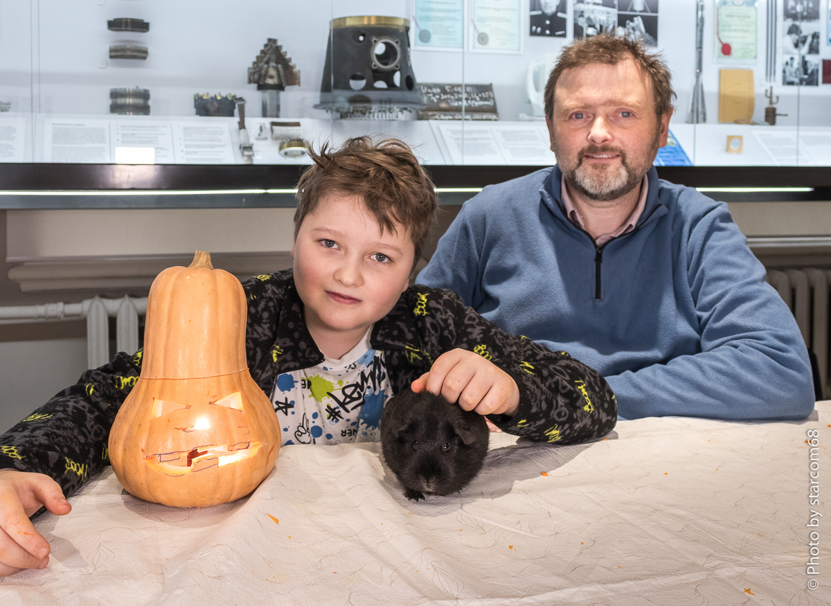 А это вечер предыдущего дня