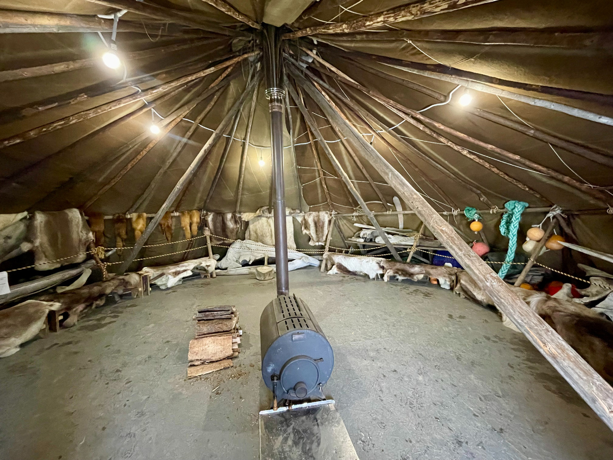 Чукотская яранга