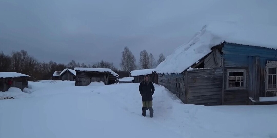 Остались только коза и водка. Как живет последний обитатель нижегородской деревни