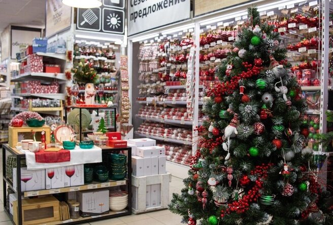 Ёлка в магазине