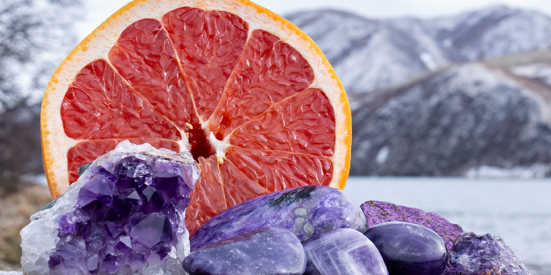 Сиреневые камни