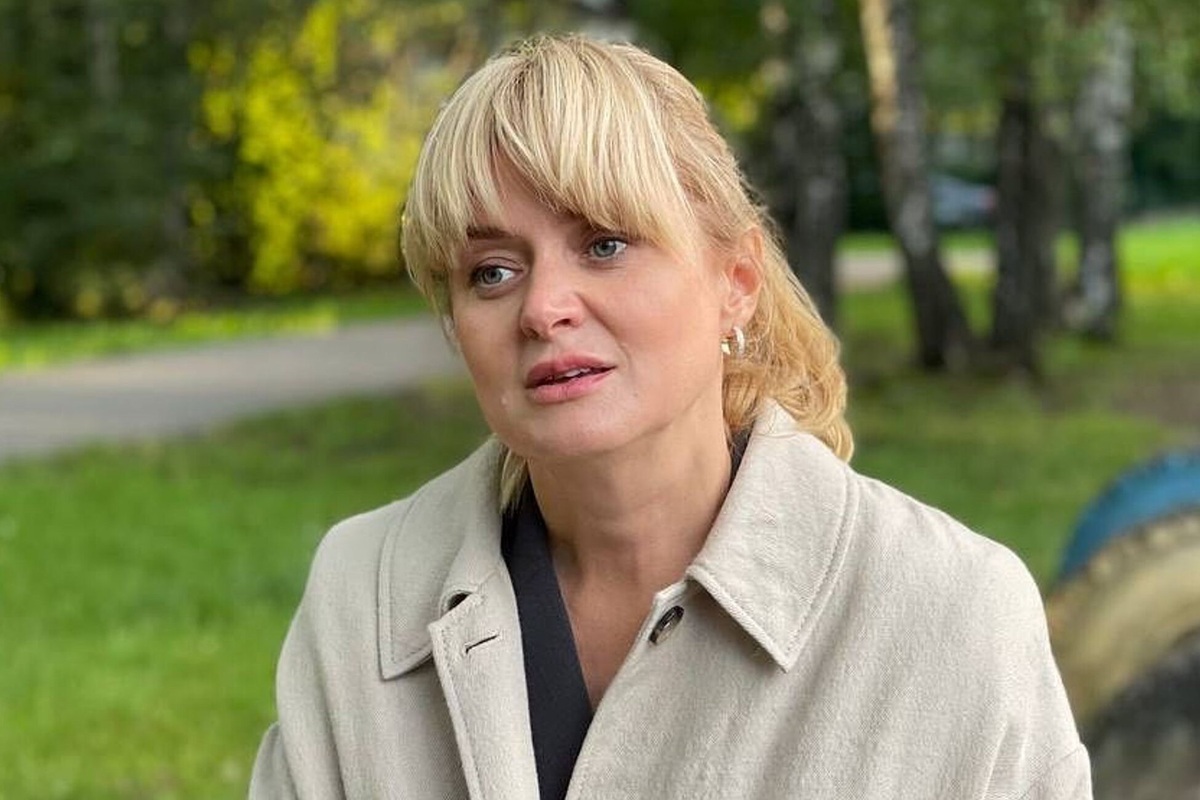     «Зашли дети пообщаться»: Анна Михалкова показала редкое фото сыновей