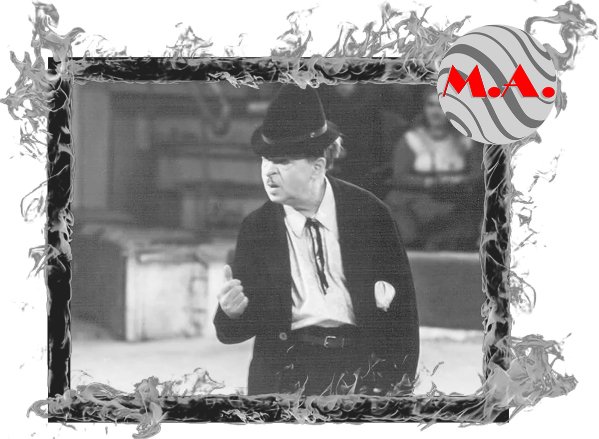 Карандаш или Каран д’Аш — советский артист цирка и киноактёр. Герой Социалистического Труда, народный артист СССР. Биография. Афиша «Карандаш. Цирк на ВДНХ СССР». Художник: А. В. Борисов. Михаил Румянцев родился.