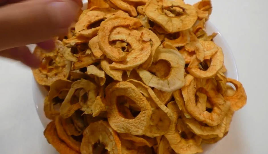 Как сушить яблоки в электросушилке