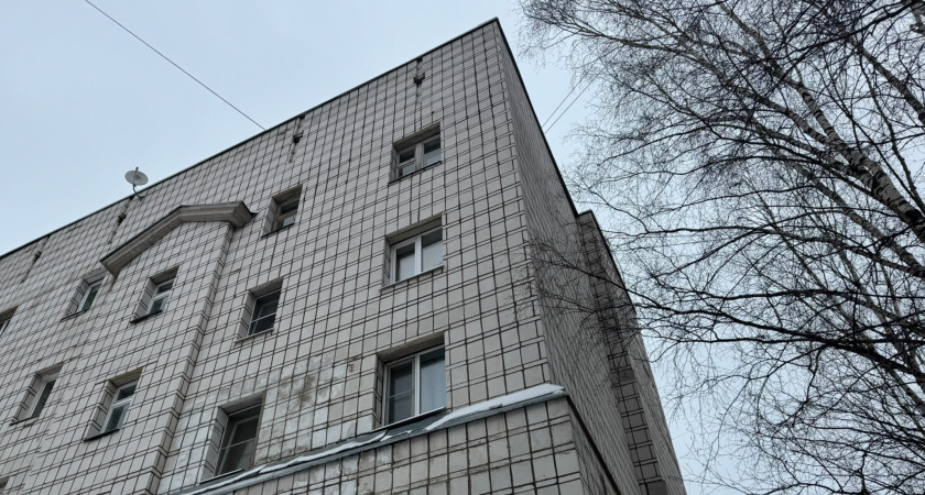    В Брянской области инвалиду выдали непригодное жилье