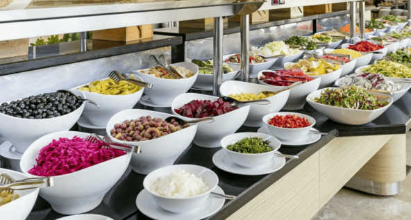 Шведский стол в отеле 5 звезд Турции с системой All Inclusive