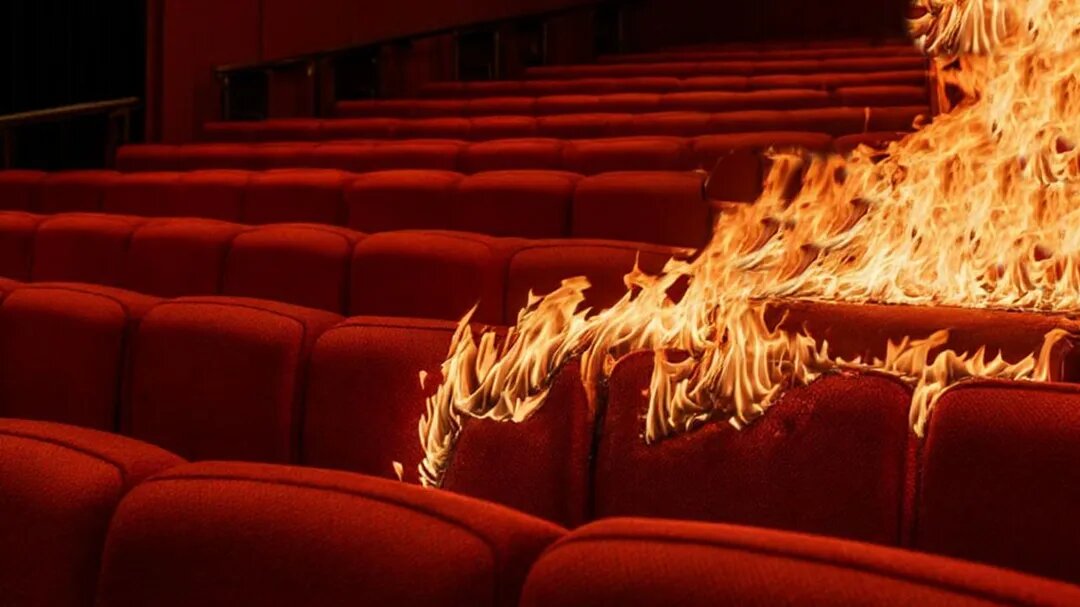    За поджог в московском кинотеатре подросток может получить два года тюрьмы