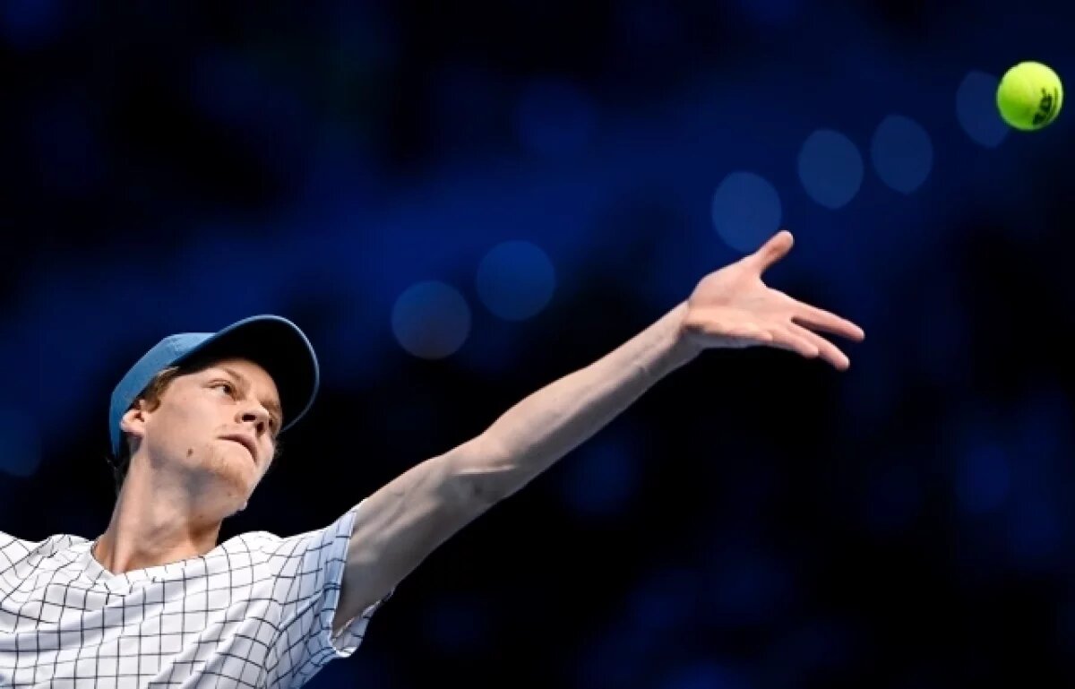    Финал Итогового турнира ATP прервали из-за плохого самочувствия болельщика