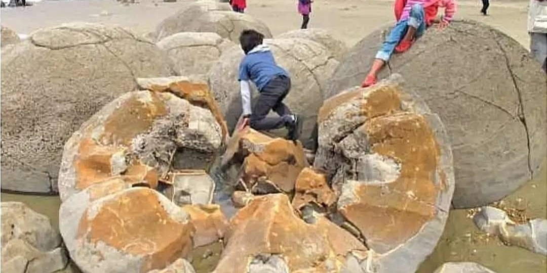 Тайны каменных сфер: загадочные образования, бросающие вызов науке.