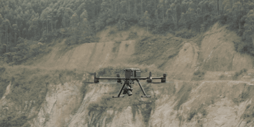 Крепление камерык дрону с помощью подвеса