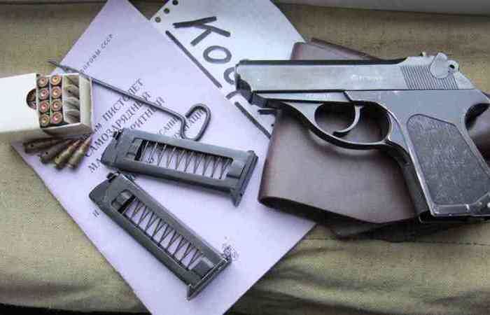 Почти с коробок... толщиной, конечно же.