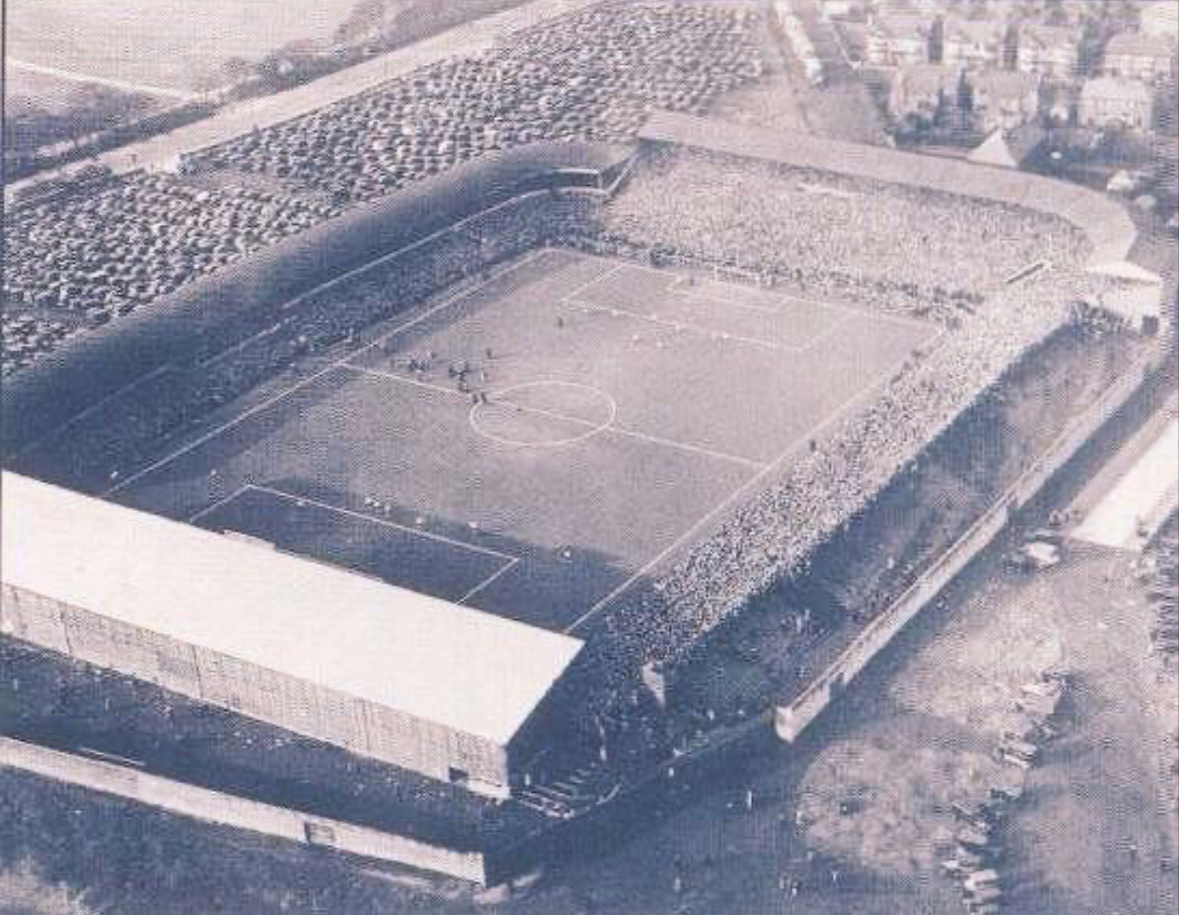 Стадион футбольного клуба Престон Норт Энд «Дипдейл»