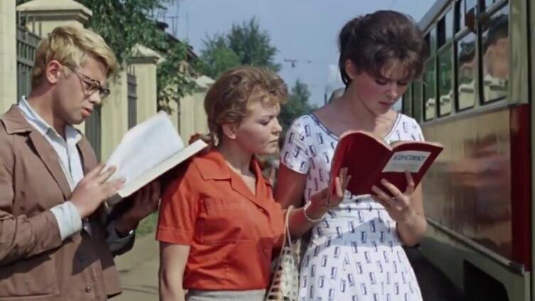    Кадр из фильма «Операция „Ы“ и другие приключения Шурика»