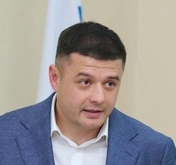    — На сегодняшний день пока нет. Потому что требования, которые AAOIFI (Организация бухгалтерского учета и аудита исламских финансовых учреждений, — прим. ред.) и шариат устанавливают к страхованию, очень специфические. Откровенно говоря, в России пока нет ни одной компании, которая готова была бы пойти в эту историю. В том числе это связано с необходимостью, чтобы исламская финансовая система получила более широкое развитие в нашей стране. Поскольку страховые компании должны инвестировать свои резервы, а если речь идет о такафуле, то, соответственно, нужно инвестировать в халяльные продукты. А халяльных инвестиций достаточно мало, их практически нет.