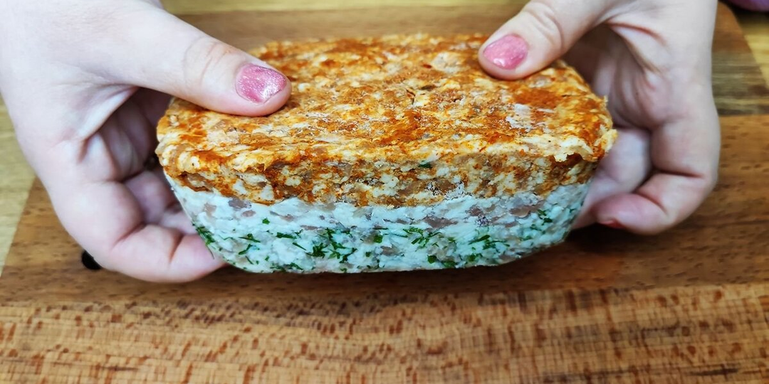 Три слоя удовольствия: закуска из сала, которую никто не может раскусить с первого раза