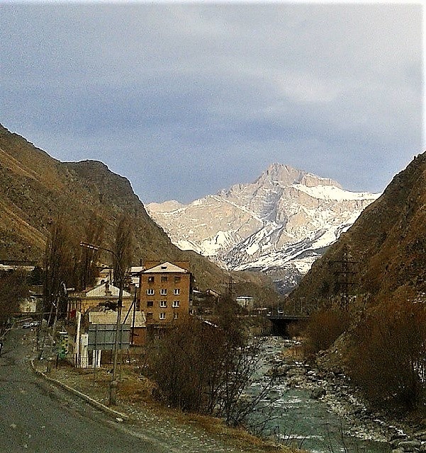 2. Мизур гора Джарио хох