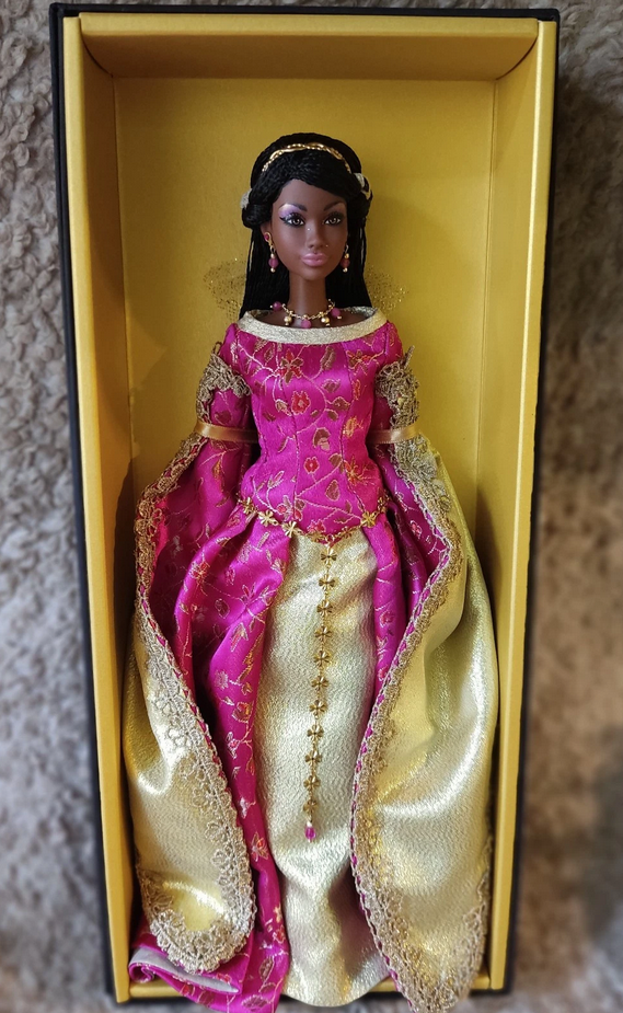 Barbie LADY OF CAMELOT AA version MFDS convention Madrid 2025 doll - живые фотографии Барби с конвенции 