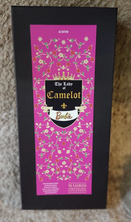 Коробка от куклы Барби Леди из Камелота 2025 года 