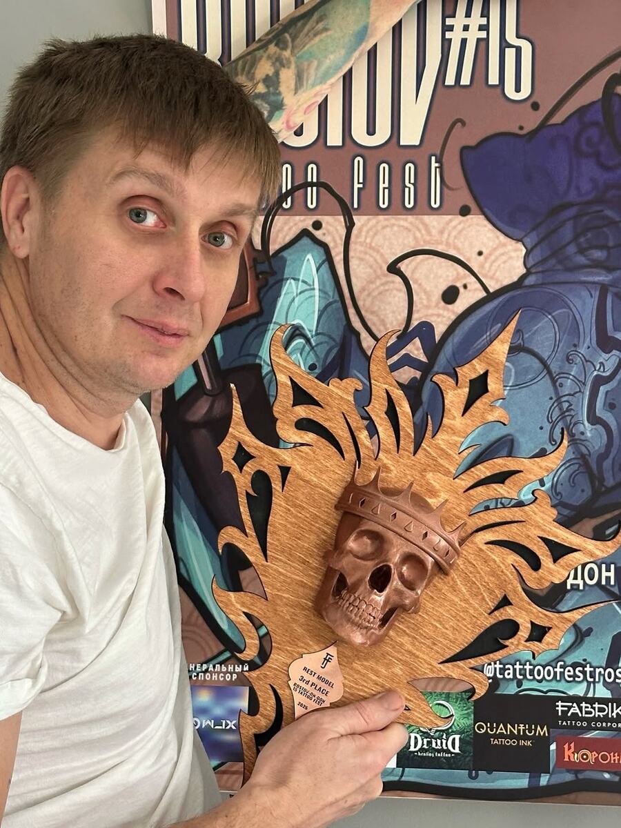 Сергей Сухорученко может рассказать много тату-историй...