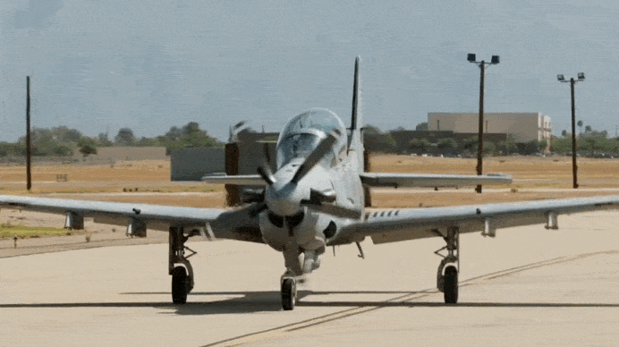    Бразильские винтомоторные штурмовики Embraer A-29B Super Tucano. Источник: ТГ-канал Центра анализа стратегий и технологий (ЦАСТ)