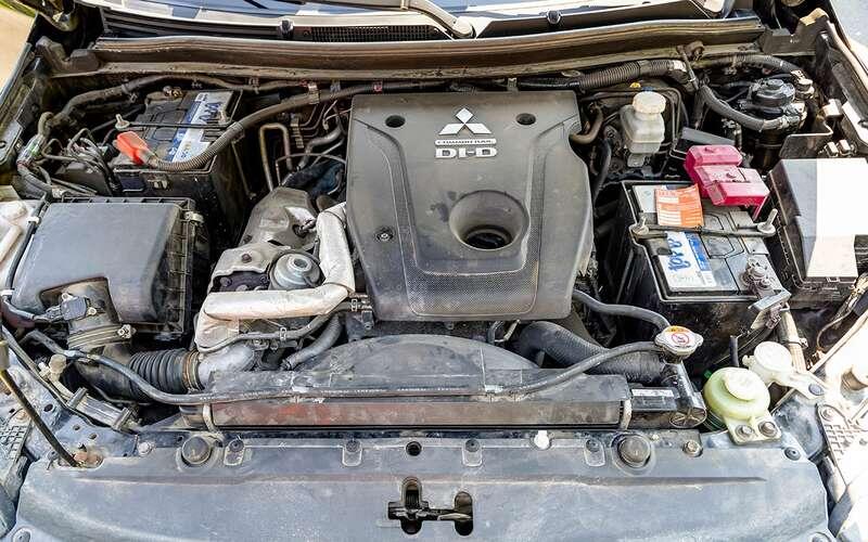    У дизелей 4N15 первых лет выпуска были проблемы с низким ресурсом цепи привода ГРМ.