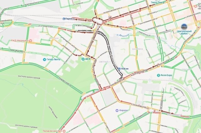    Движение встало сразу на нескольких улицах. Фото: Скриншот Яндекс.Карты