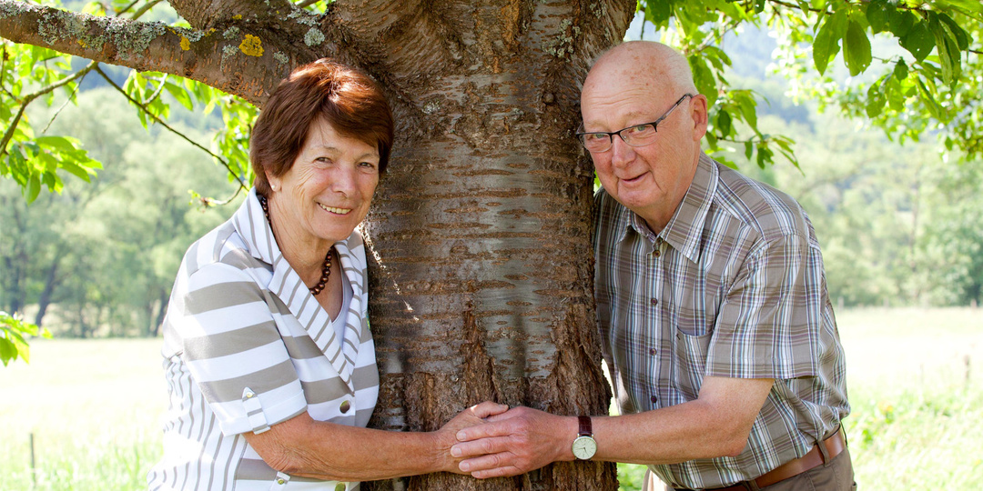 Выплаты за долгий брак: кому полагаются за 50 и более лет брака