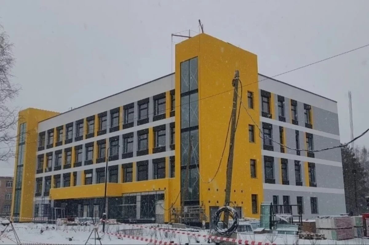    Паслер рассказал о завершении строительства четырех поликлиник на Урале