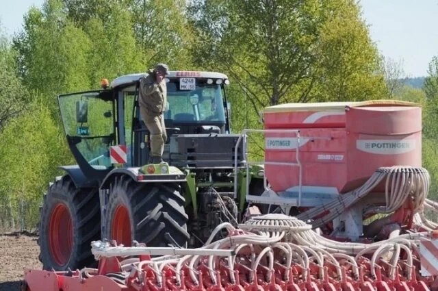    Как подросли зарплаты в сельском хозяйстве в 2025 году?