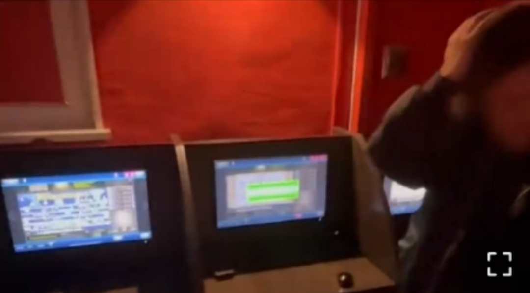    В Нижневартовске закрыли сеть незаконных игорных заведений