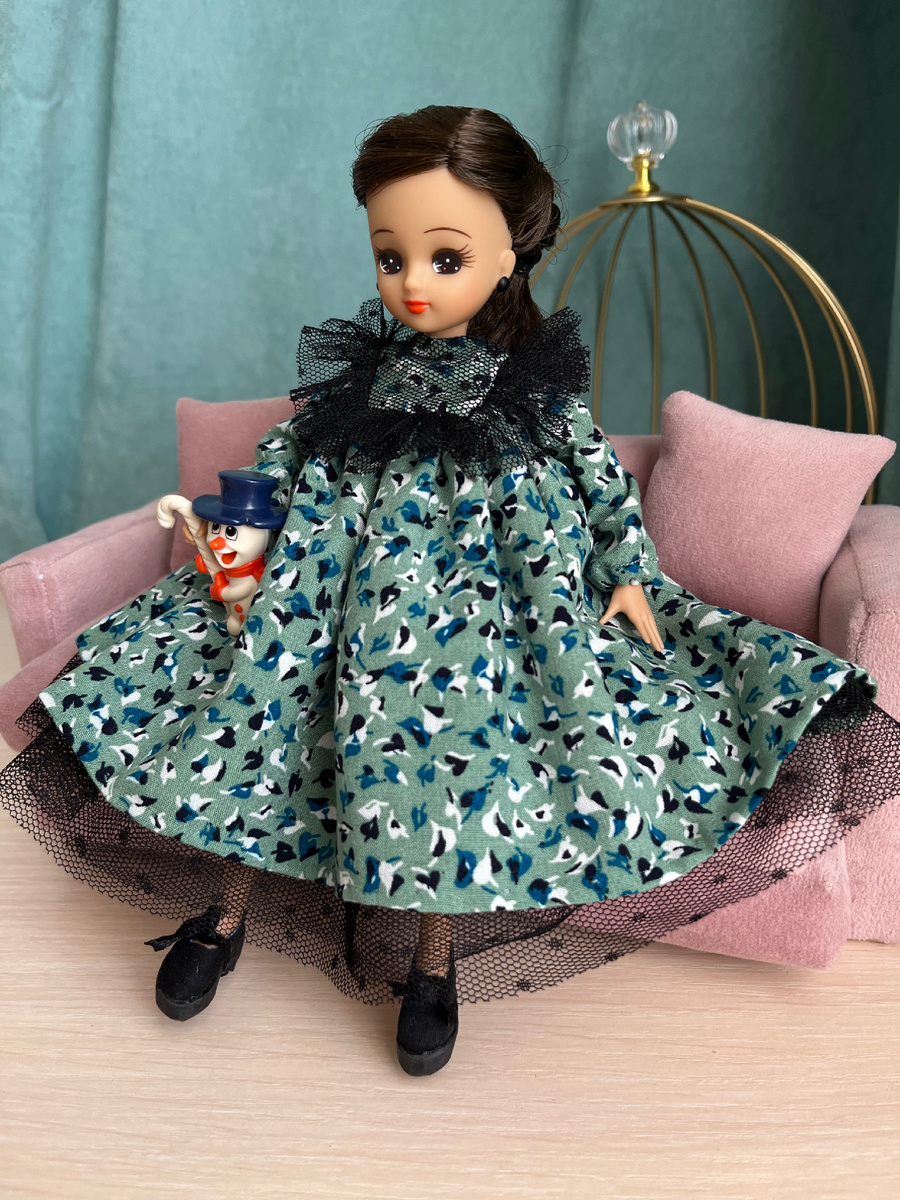 Ликка с удовольствием позирует перед камерой 