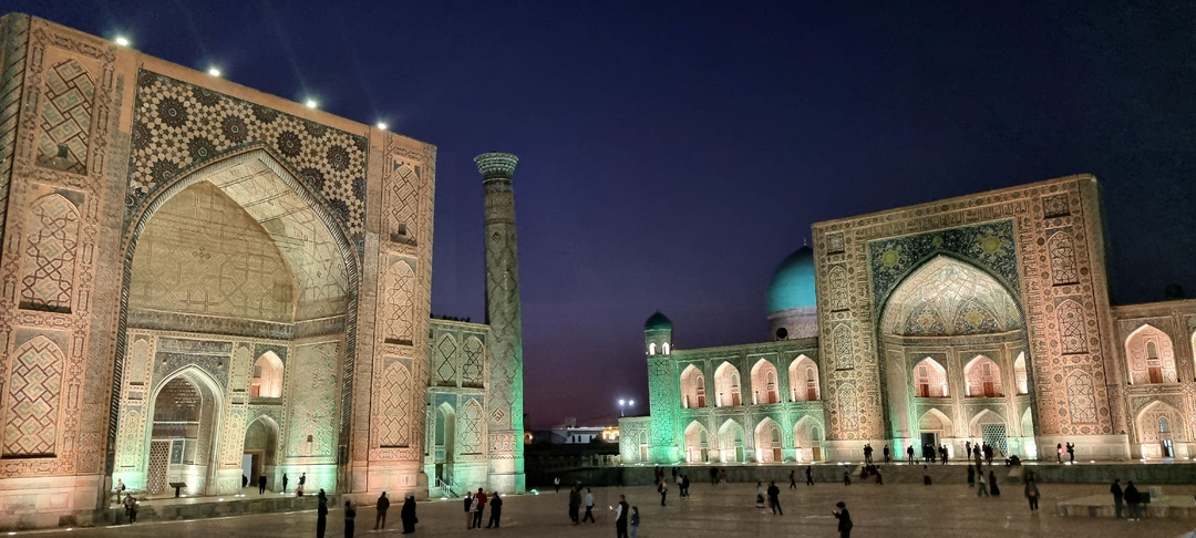 в УЗБЕКИСТАН на своем авто! Часть 4. Из Ташкента в Самарканд. Вечерний Регистан