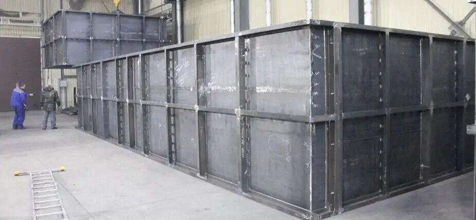 Корпуса воздушных фильтров в цехе контрольной сборки ЗМК "Андромета"