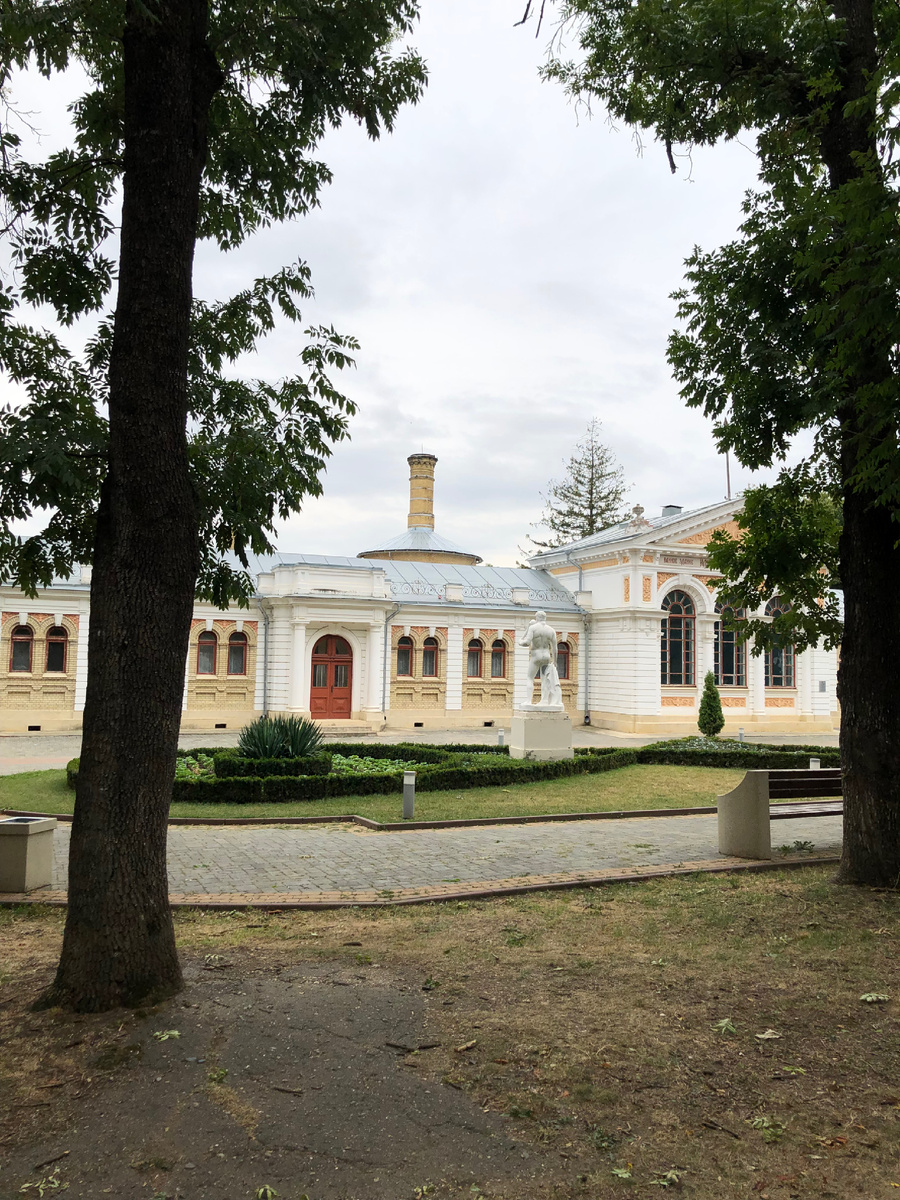 Николаевские ванны в Ессентуках. Фото автора.