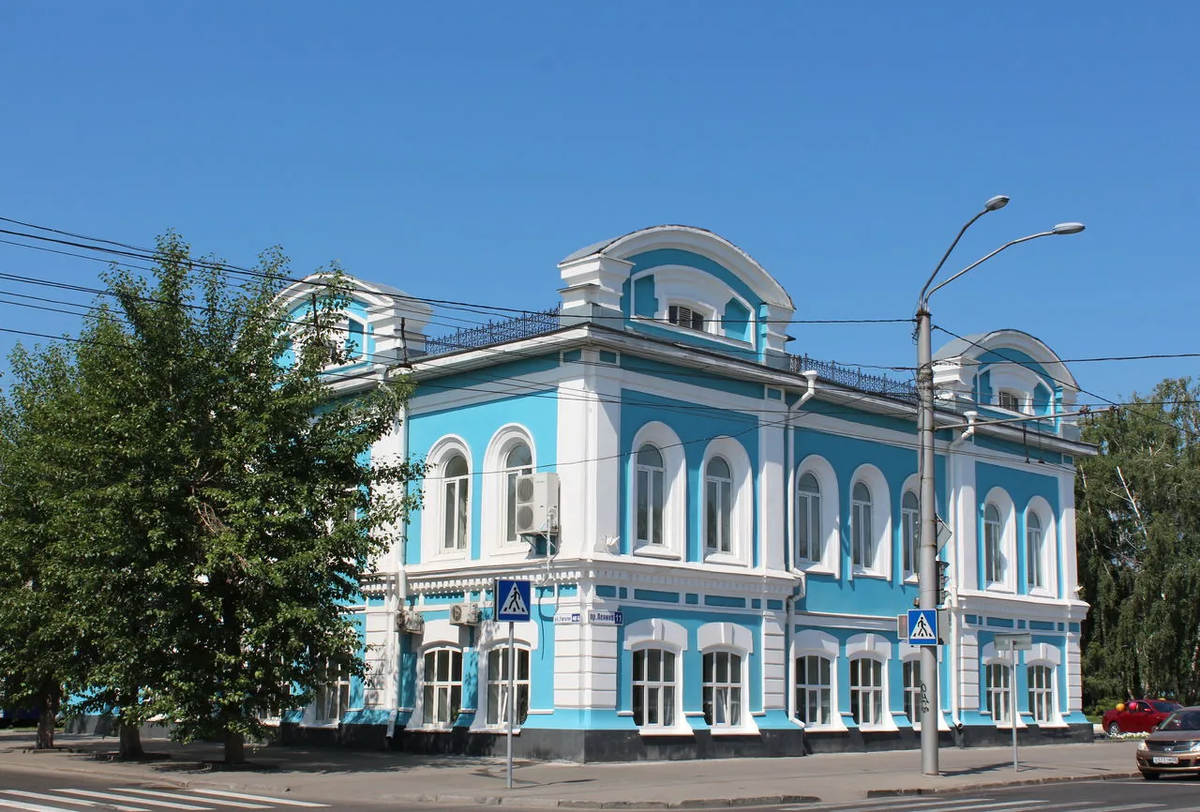 Дворец бракосочетаний в Барнауле. Алтайский край. Источник: https://hotelprojector.ru/zags-g-barnaula-altayskogo-kraya