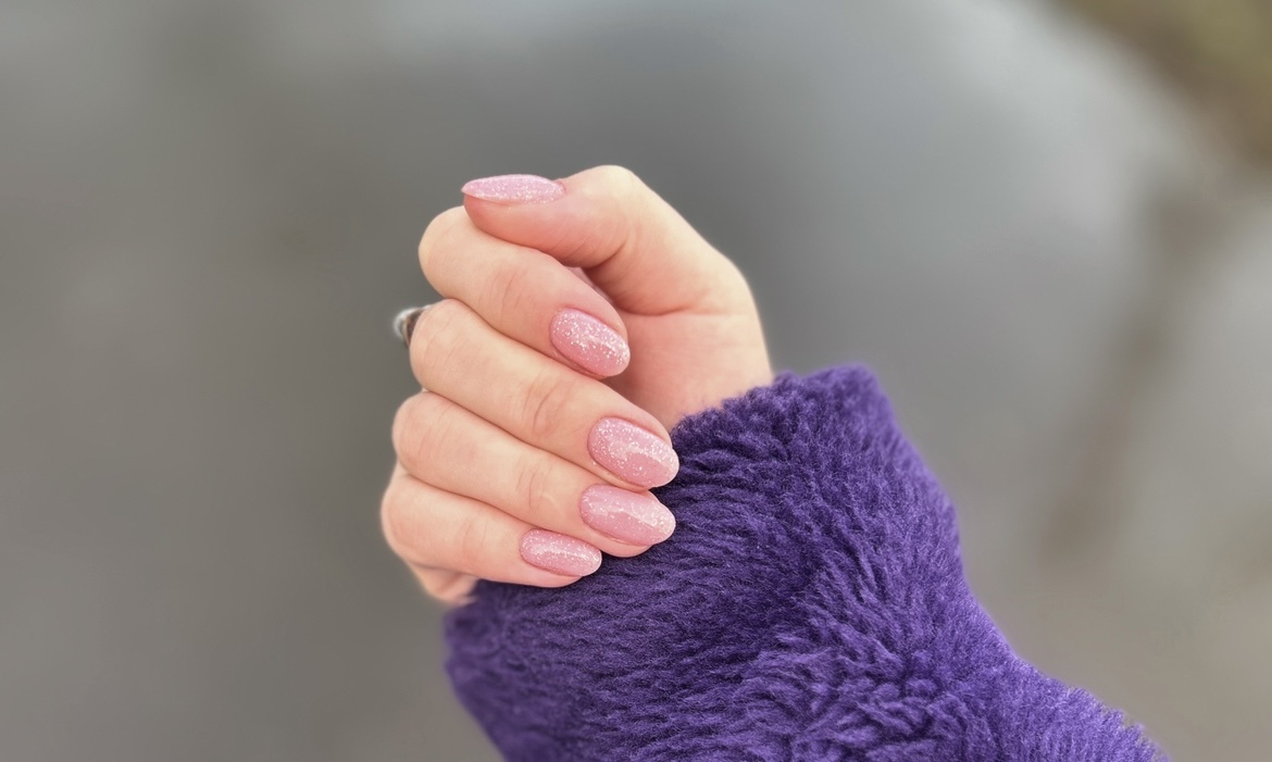 Для меня принципиально встречать Новый год со свежим маникюром 