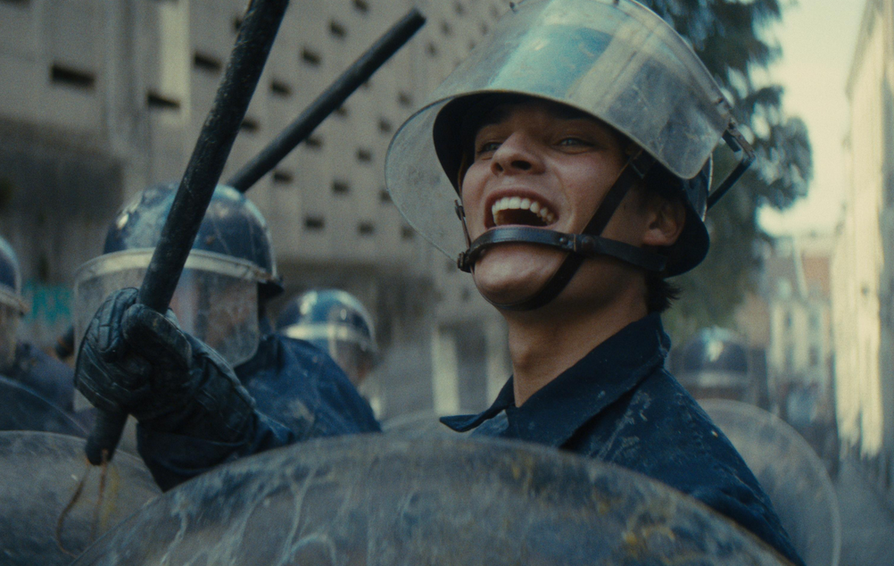 Листайте кадры.