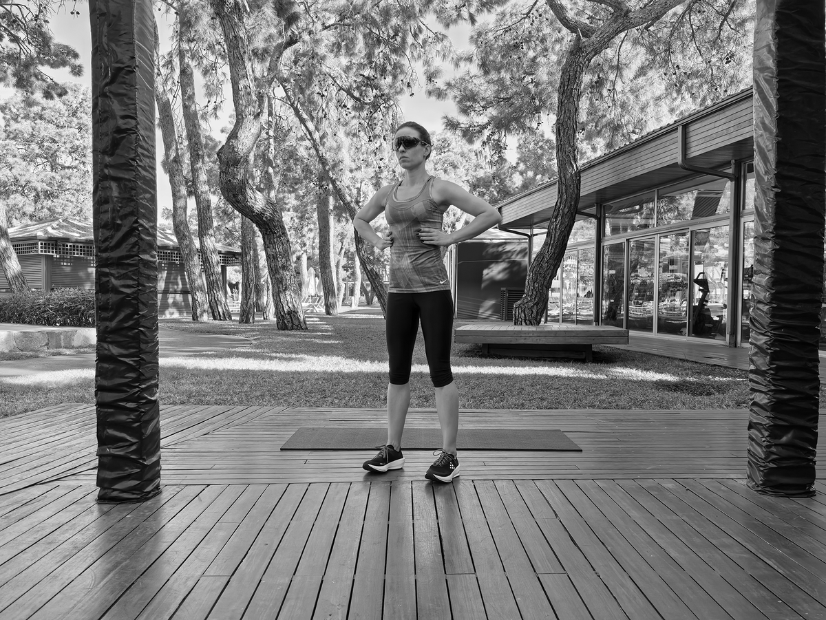    Какие упражнения помогут бороться с отеками? Показывает эксперт (фото 2)