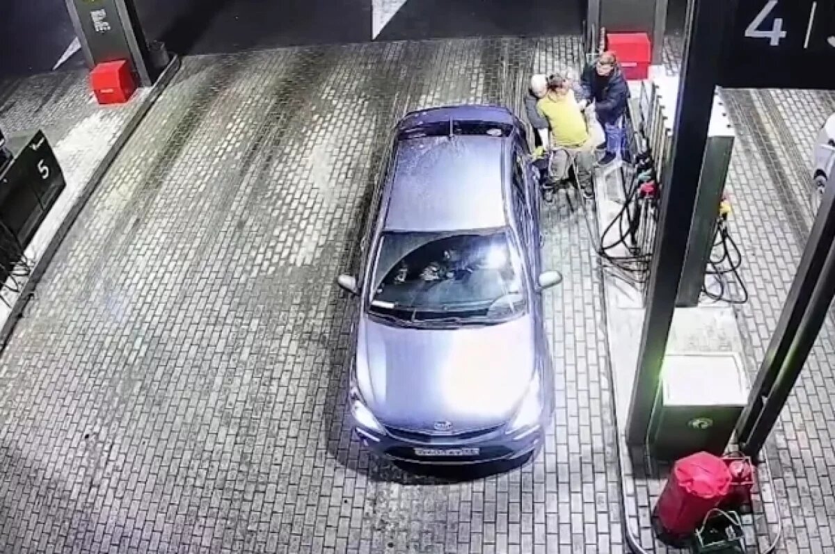    Курьер с наркотиками из тульского тайника делал закладки с помощью собаки