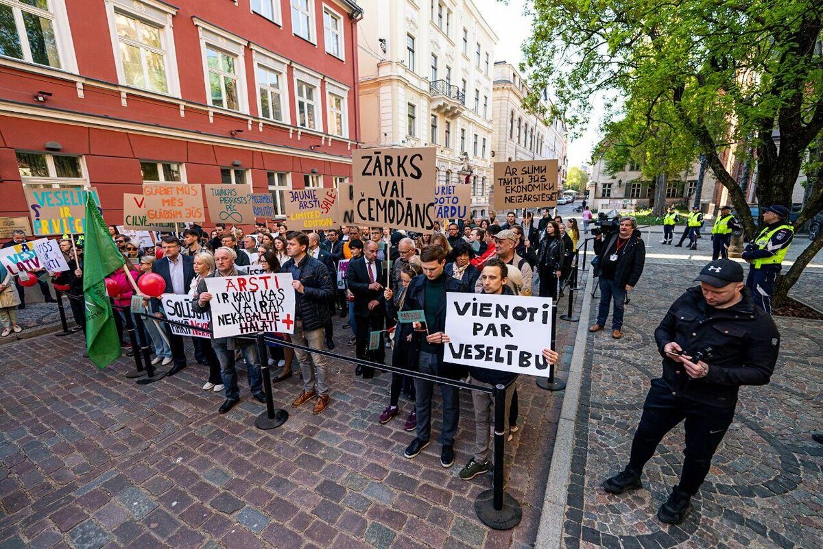 Акция протеста медиков в Риге © Sputnik