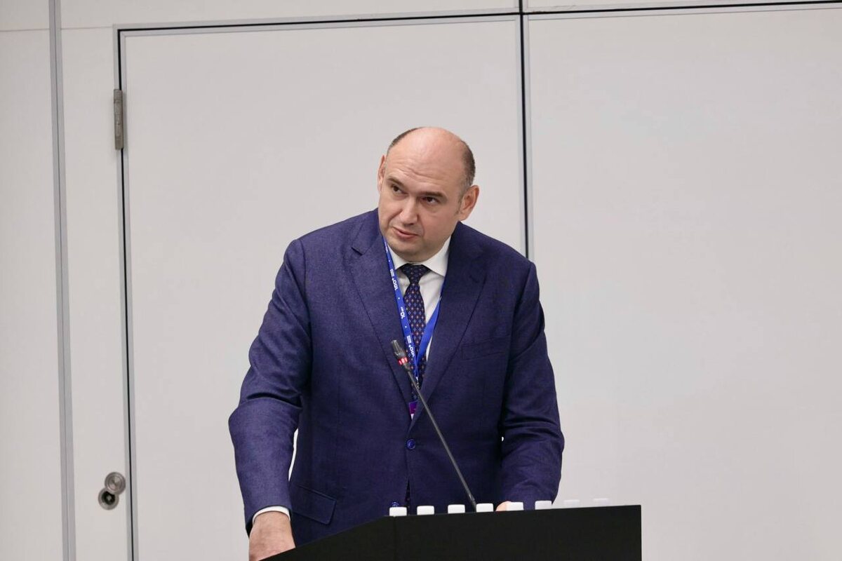 В новом правительстве области губернатор сделал упор на местные кадры.  Фото: Иван Кабанов